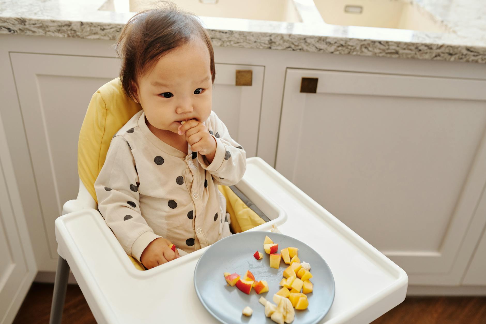 ลูกกินยากใช่ไหม? 😥 7 เทคนิคพิชิตวิตามินครบถ้วนสำหรับเด็กเล็กวัย 2-6 ปี! ✨