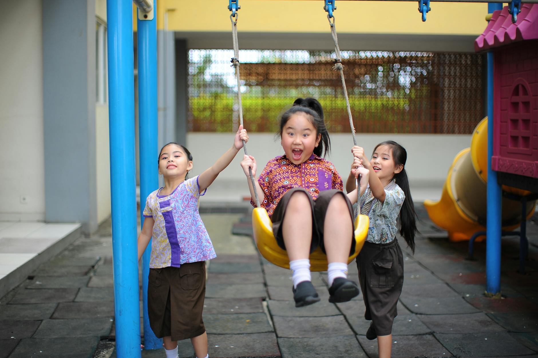 เสริมสร้างความมั่นใจลูก 7-12 ปี: พัฒนา Self-Esteem ให้มีคุณค่าในตัวเอง