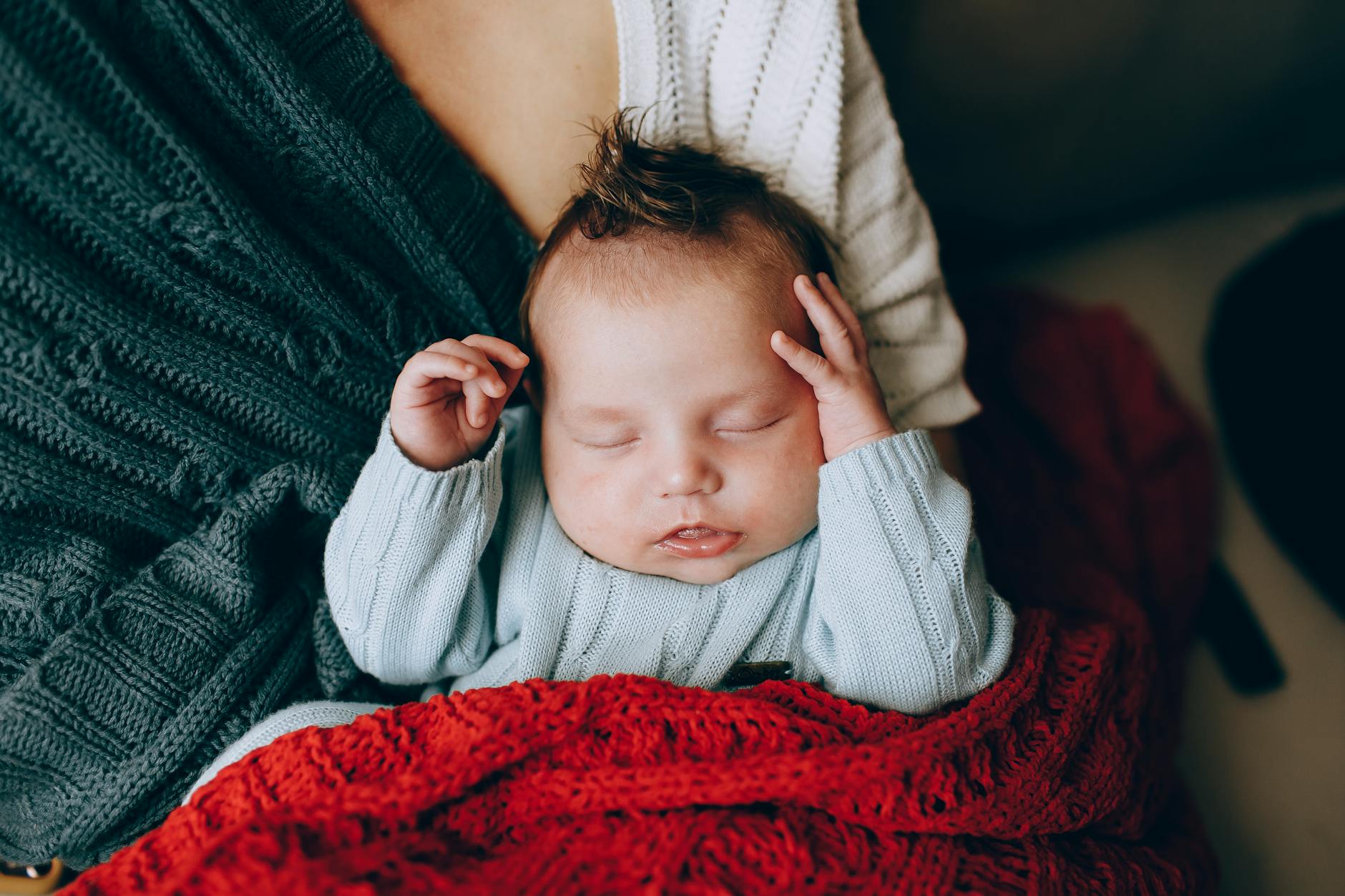 ลูกนอนไม่หลับตอนกลางคืน? 👶 5 เคล็ดลับสร้างตารางนอนทารกแรกเกิดฉบับง่าย!