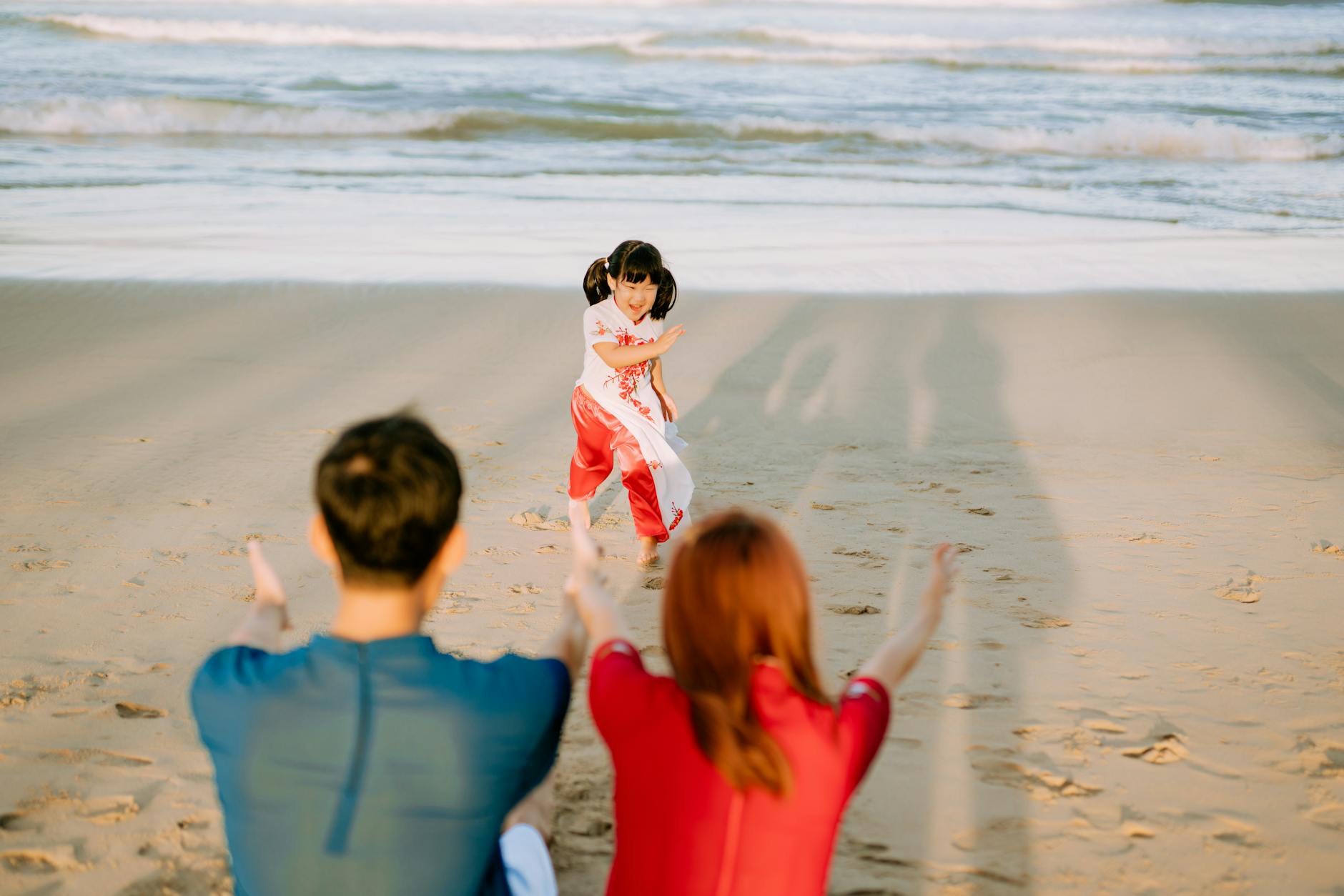 เที่ยวทะเลกับลูกเล็ก: 🏖️ 5 ที่พักและกิจกรรมสุดปัง ที่ครอบครัวต้องเลิฟ! ❤️